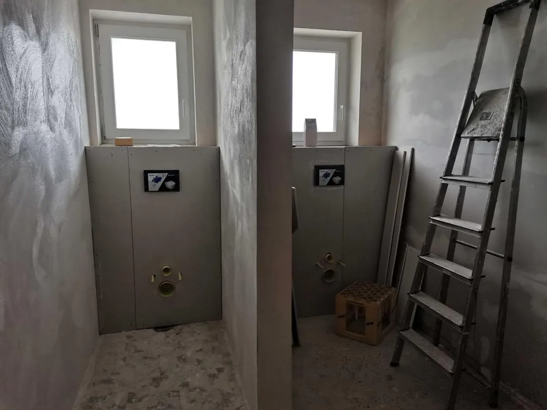 Neue Vorwandinstallation im Sanitärraum